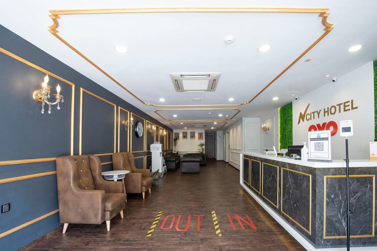 โอโย 90403 นอร์ธ ซิตี้ โฮเทล Hotel ยะโฮร์บาห์รู ภายนอก รูปภาพ